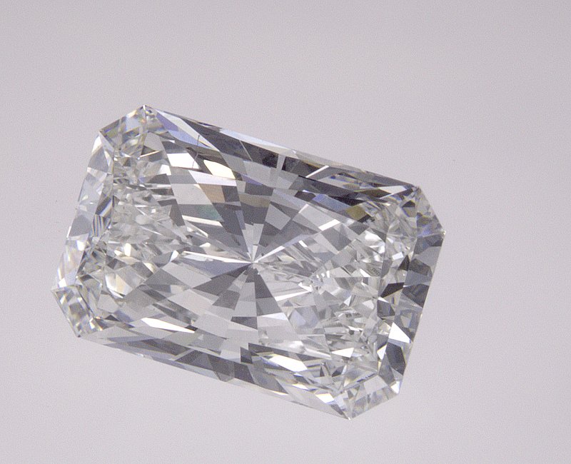 2.1 CT Radiant Lab-Grown Diamond Surrey Vancouver Canada Langley Burnaby Richmond