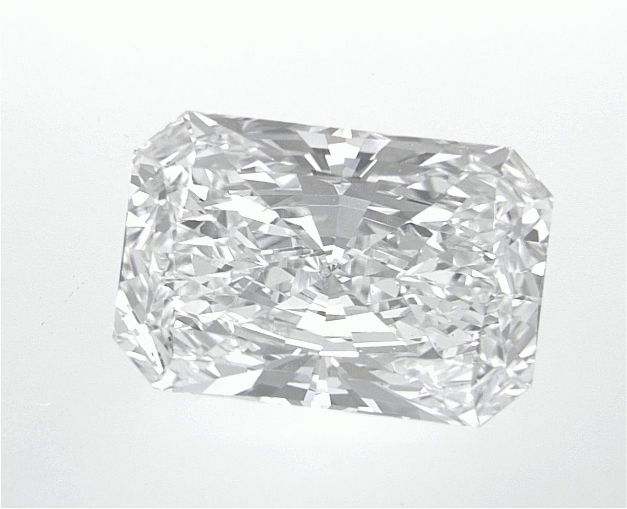 4.22 CT Radiant Lab-Grown Diamond Surrey Vancouver Canada Langley Burnaby Richmond