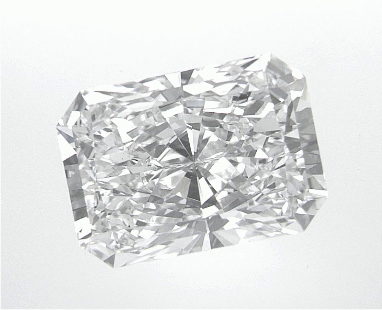 3.86 CT Radiant Lab-Grown Diamond Surrey Vancouver Canada Langley Burnaby Richmond