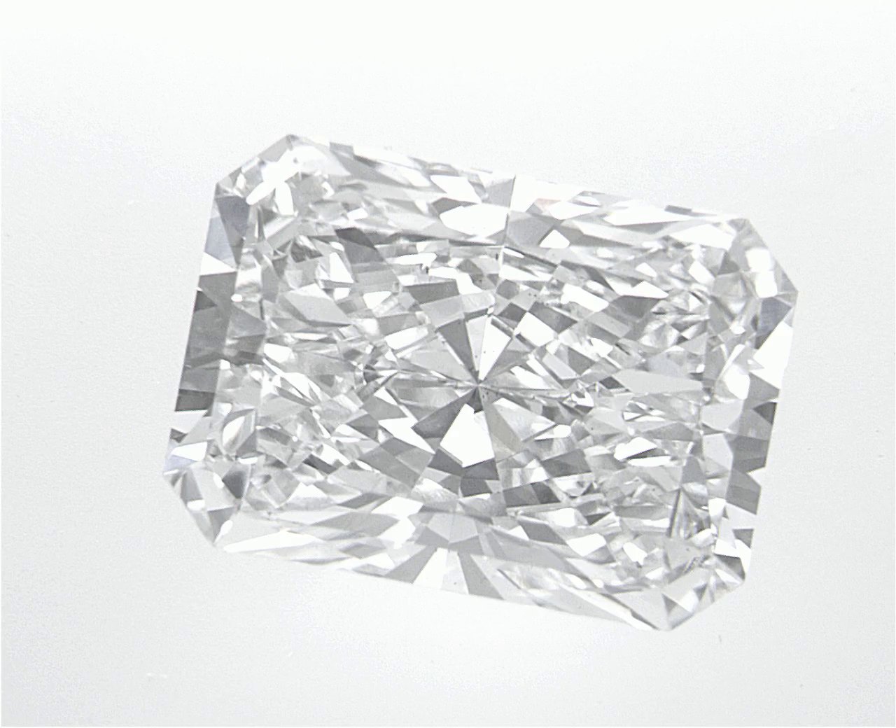 4.08 CT Radiant Lab-Grown Diamond Surrey Vancouver Canada Langley Burnaby Richmond