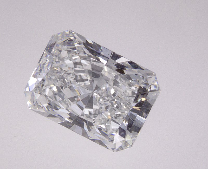 2.5 CT Radiant Lab-Grown Diamond Surrey Vancouver Canada Langley Burnaby Richmond