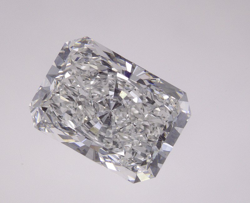 2.6 CT Radiant Lab-Grown Diamond Surrey Vancouver Canada Langley Burnaby Richmond