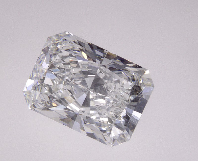 2.61 CT Radiant Lab-Grown Diamond Surrey Vancouver Canada Langley Burnaby Richmond