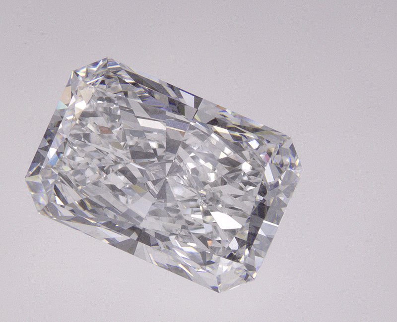 3.1 CT Radiant Lab-Grown Diamond Surrey Vancouver Canada Langley Burnaby Richmond