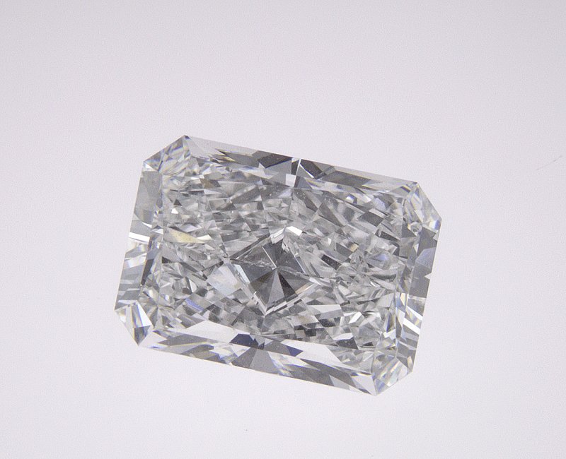 2 CT Radiant Lab-Grown Diamond Surrey Vancouver Canada Langley Burnaby Richmond