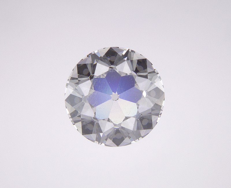 2.11 CT Round Lab-Grown Diamond Surrey Vancouver Canada Langley Burnaby Richmond