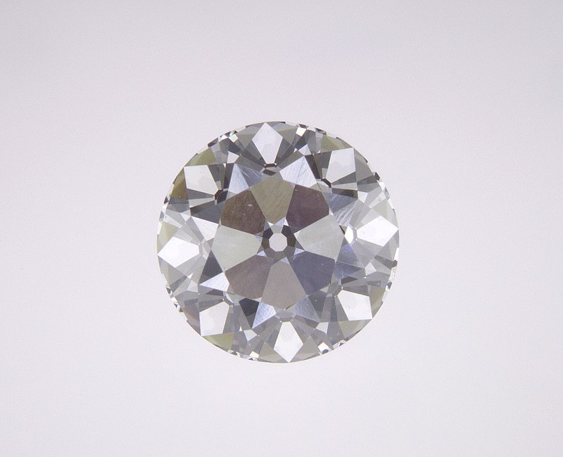 2.09 CT Round Lab-Grown Diamond Surrey Vancouver Canada Langley Burnaby Richmond