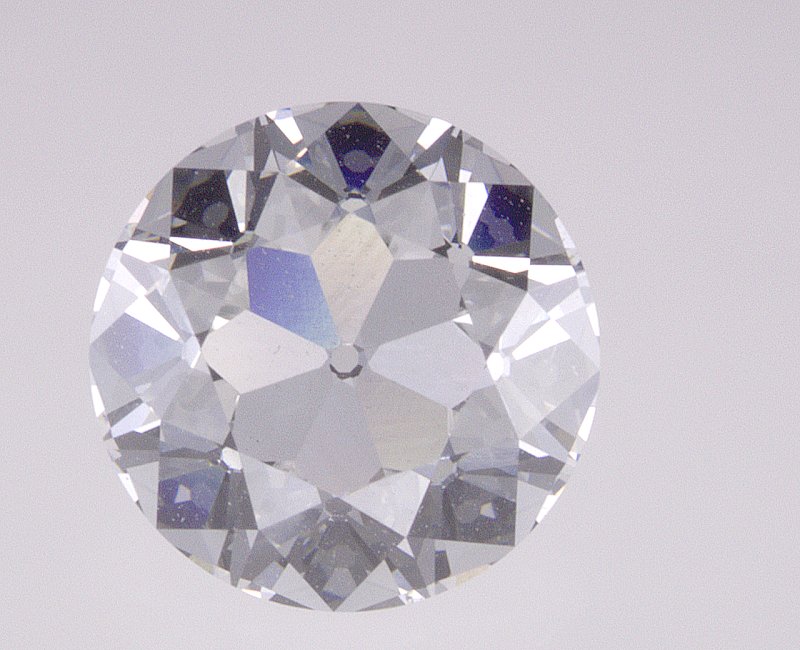 2.05 CT Round Lab-Grown Diamond Surrey Vancouver Canada Langley Burnaby Richmond