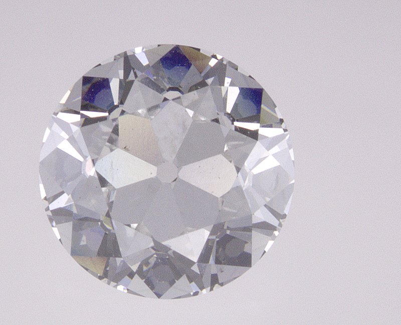 2.05 CT Round Lab-Grown Diamond Surrey Vancouver Canada Langley Burnaby Richmond