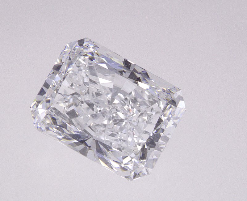 1.6 CT Radiant Lab-Grown Diamond Surrey Vancouver Canada Langley Burnaby Richmond