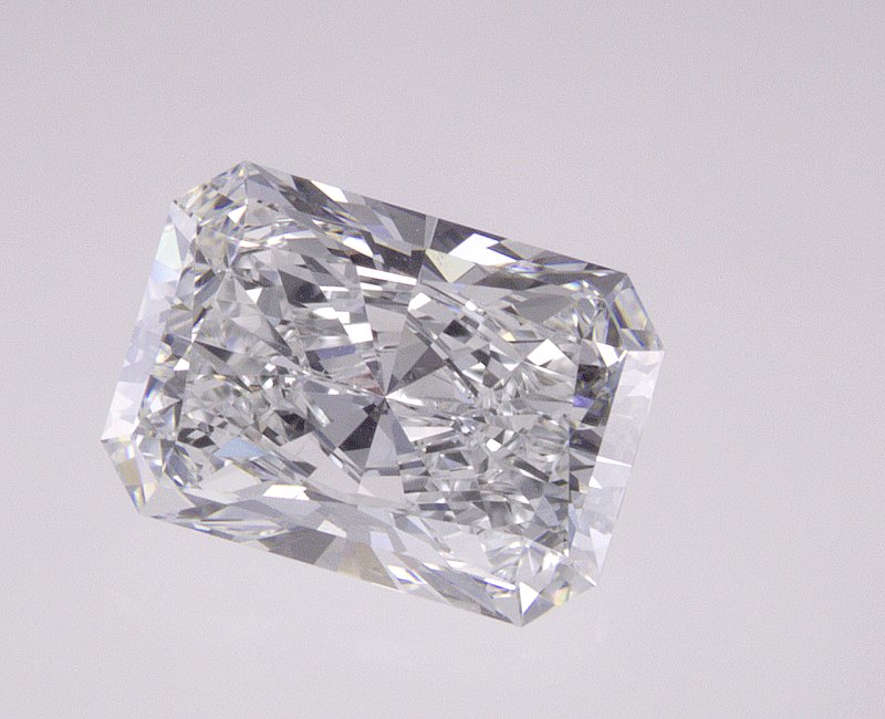 1.6 CT Radiant Lab-Grown Diamond Surrey Vancouver Canada Langley Burnaby Richmond