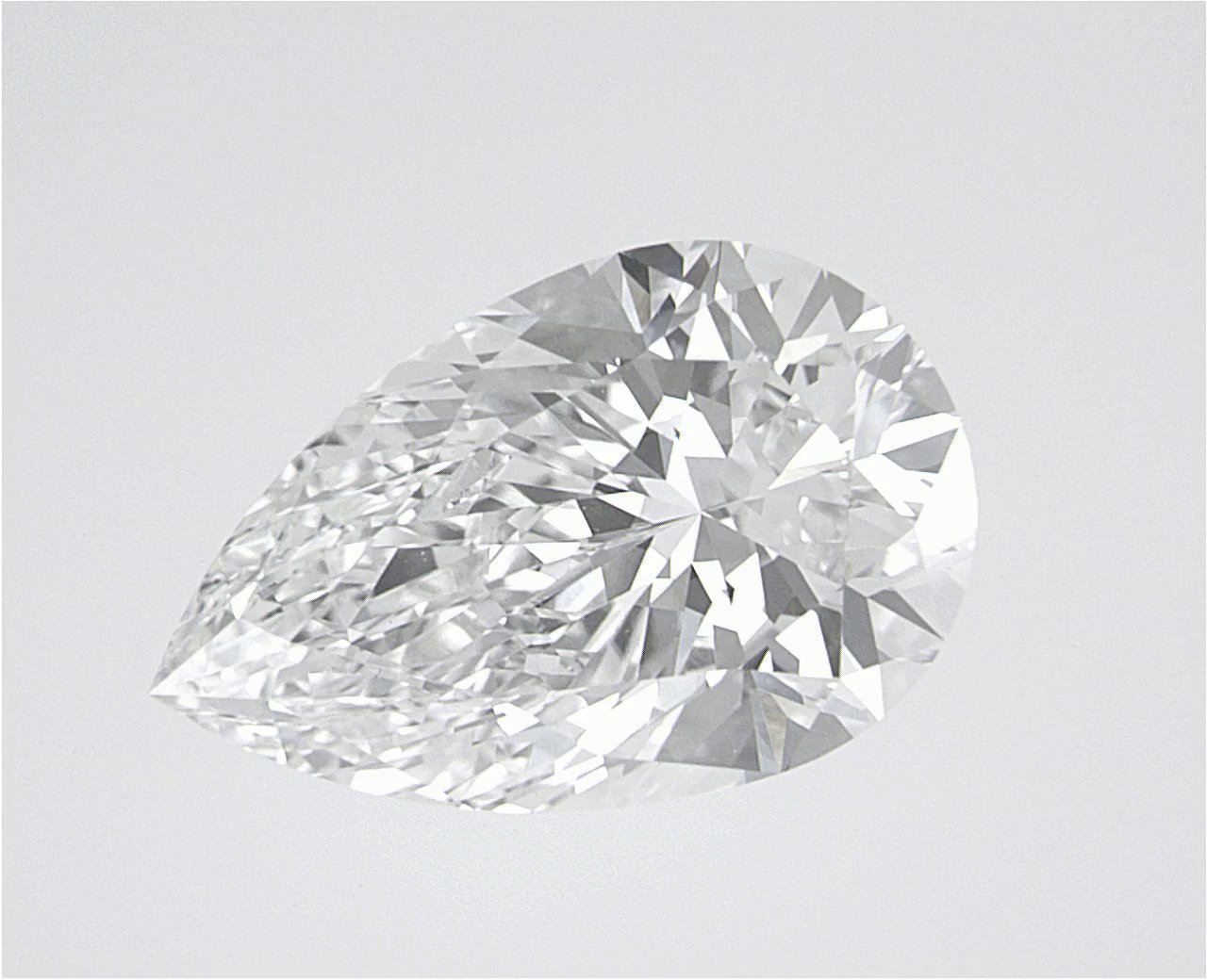 2.5 CT Pear Lab-Grown Diamond Surrey Vancouver Canada Langley Burnaby Richmond