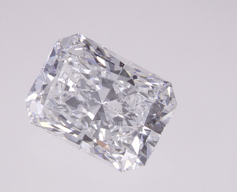 0.8 CT Radiant Lab-Grown Diamond Surrey Vancouver Canada Langley Burnaby Richmond