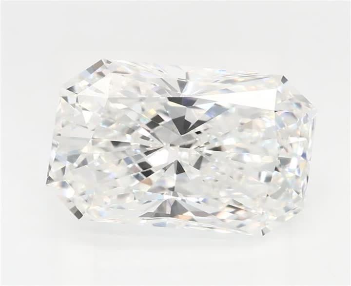 2.37 CT Radiant Lab-Grown Diamond Surrey Vancouver Canada Langley Burnaby Richmond