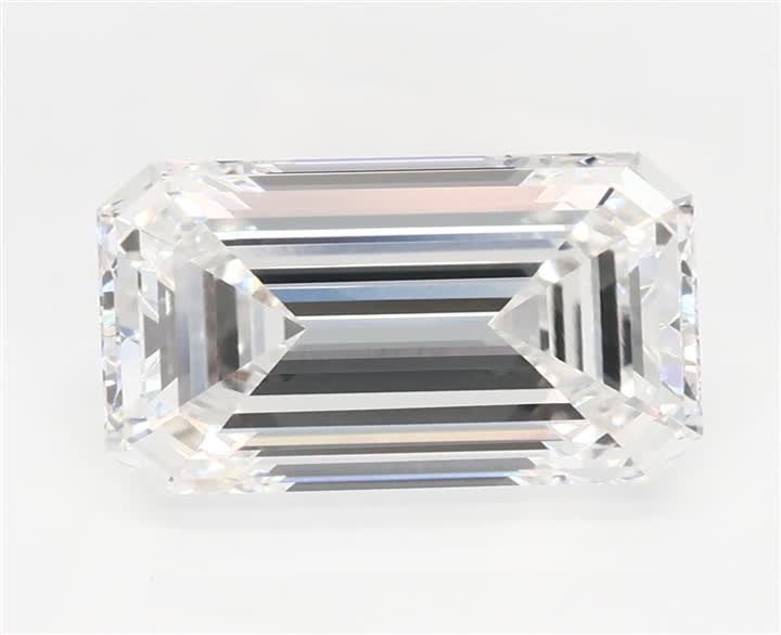 2.73 CT Emerald Lab-Grown Diamond Surrey Vancouver Canada Langley Burnaby Richmond