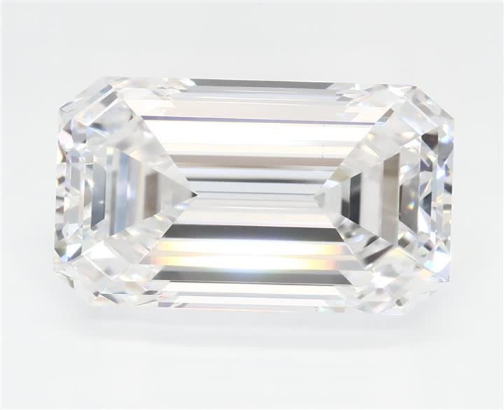 3.41 CT Emerald Lab-Grown Diamond Surrey Vancouver Canada Langley Burnaby Richmond