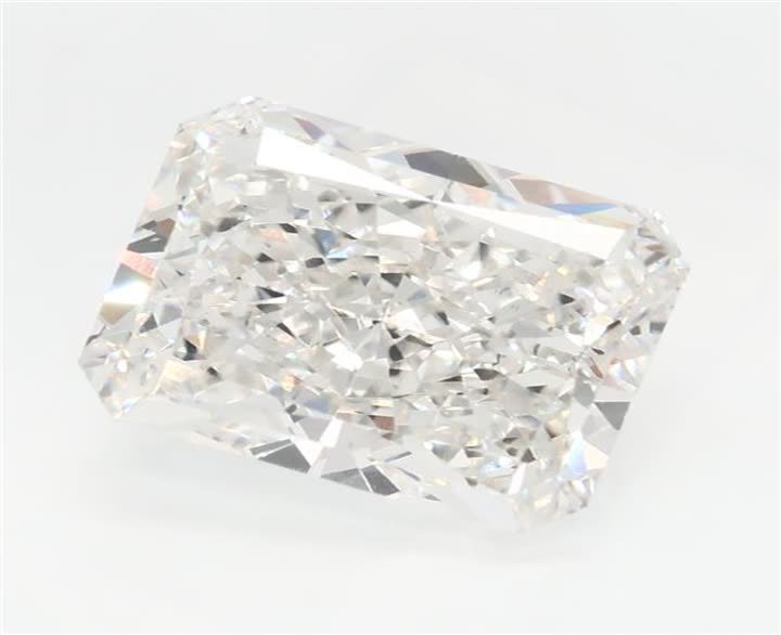 2.65 CT Radiant Lab-Grown Diamond Surrey Vancouver Canada Langley Burnaby Richmond