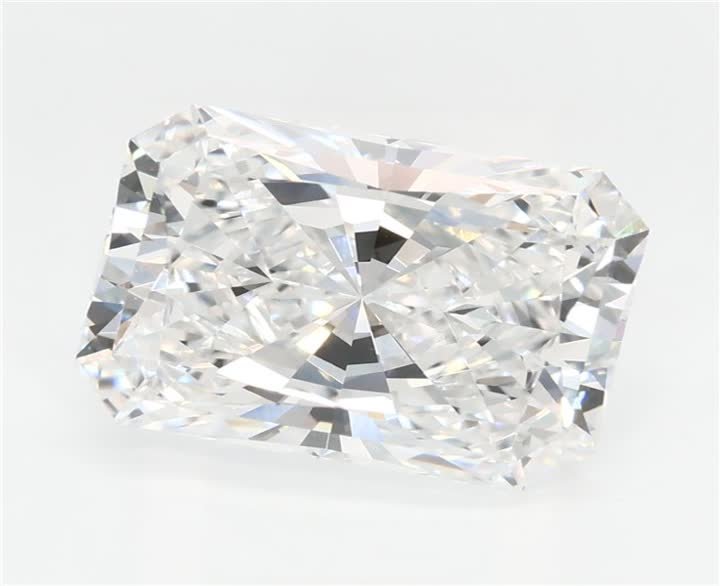 3.25 CT Radiant Lab-Grown Diamond Surrey Vancouver Canada Langley Burnaby Richmond