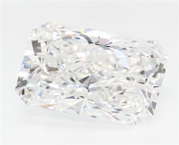 3.08 CT Radiant Lab-Grown Diamond Surrey Vancouver Canada Langley Burnaby Richmond