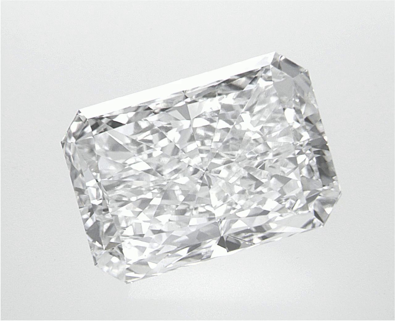 3.85 CT Radiant Lab-Grown Diamond Surrey Vancouver Canada Langley Burnaby Richmond