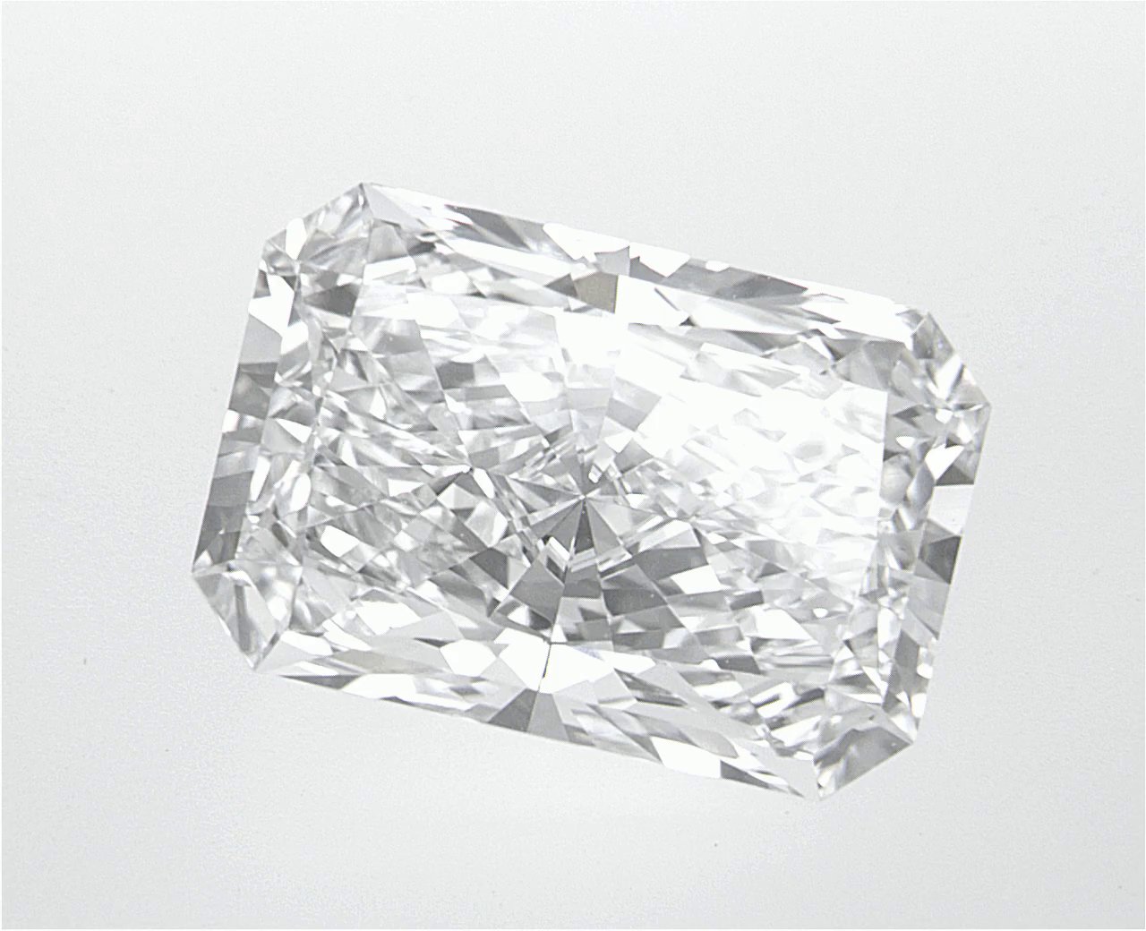 3.59 CT Radiant Lab-Grown Diamond Surrey Vancouver Canada Langley Burnaby Richmond