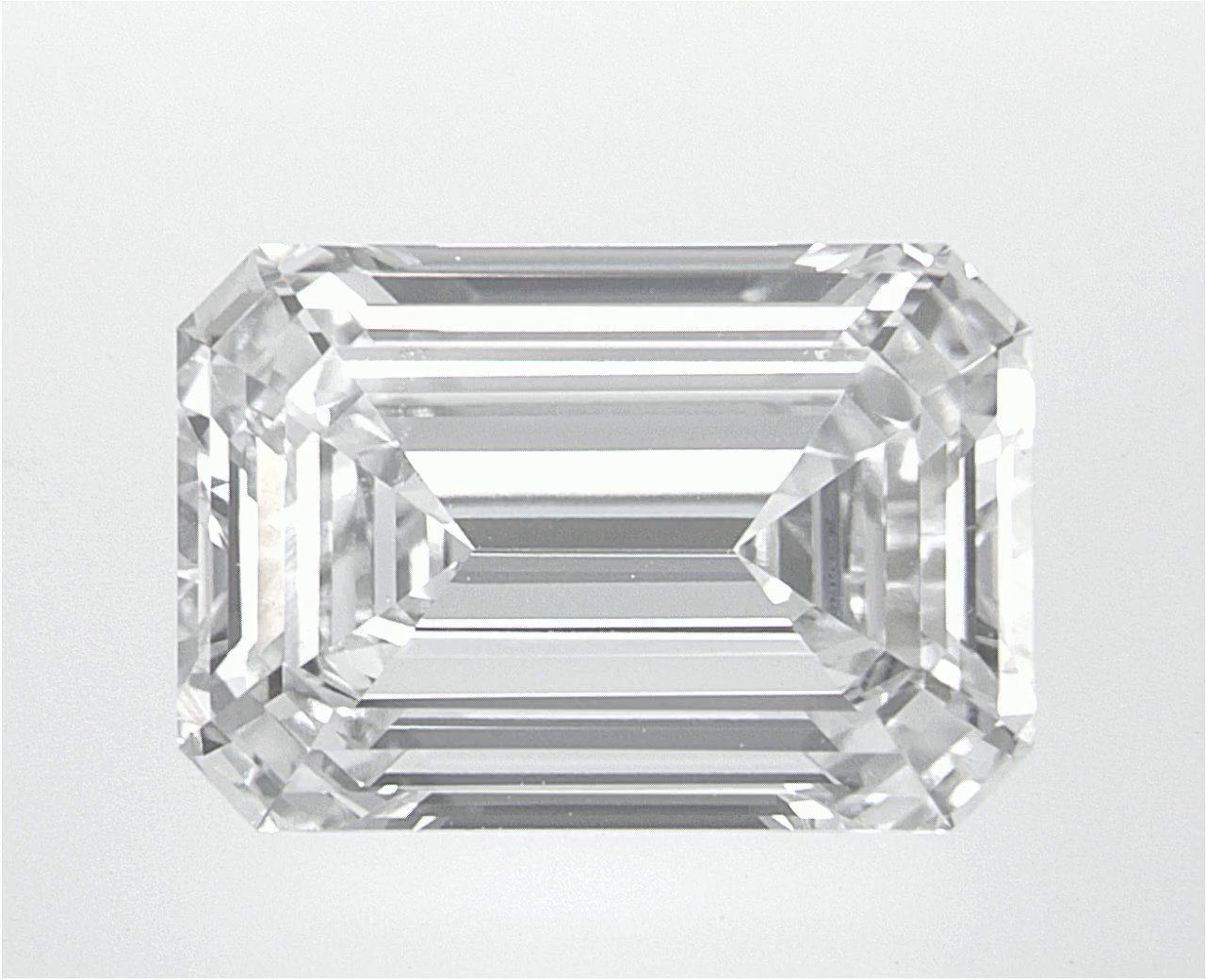 4.52 CT Emerald Lab-Grown Diamond Surrey Vancouver Canada Langley Burnaby Richmond