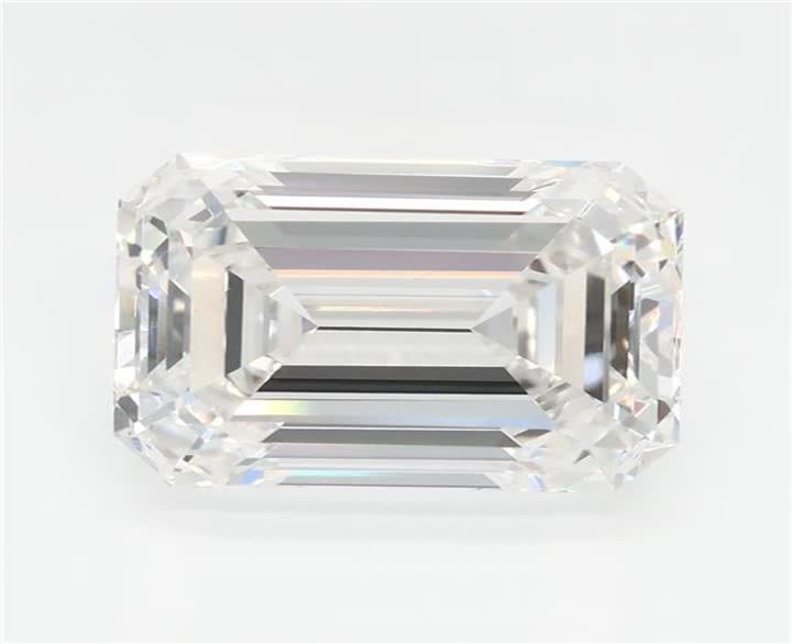 2.65 CT Emerald Lab-Grown Diamond Surrey Vancouver Canada Langley Burnaby Richmond