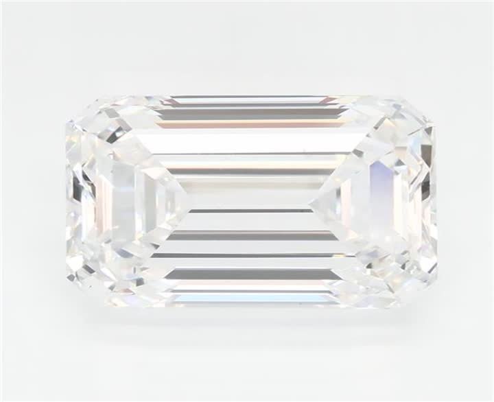 3.07 CT Emerald Lab-Grown Diamond Surrey Vancouver Canada Langley Burnaby Richmond