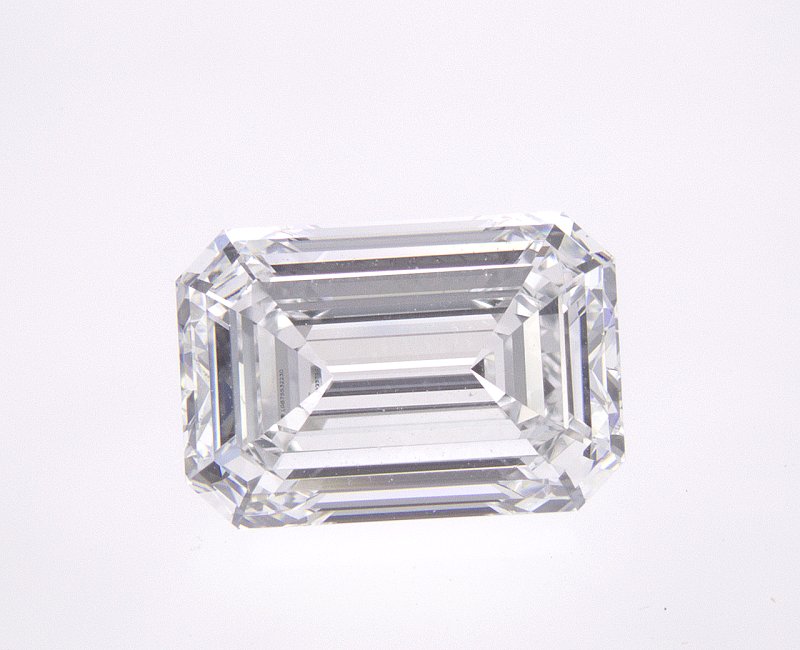 2.5 CT Emerald Lab-Grown Diamond Surrey Vancouver Canada Langley Burnaby Richmond