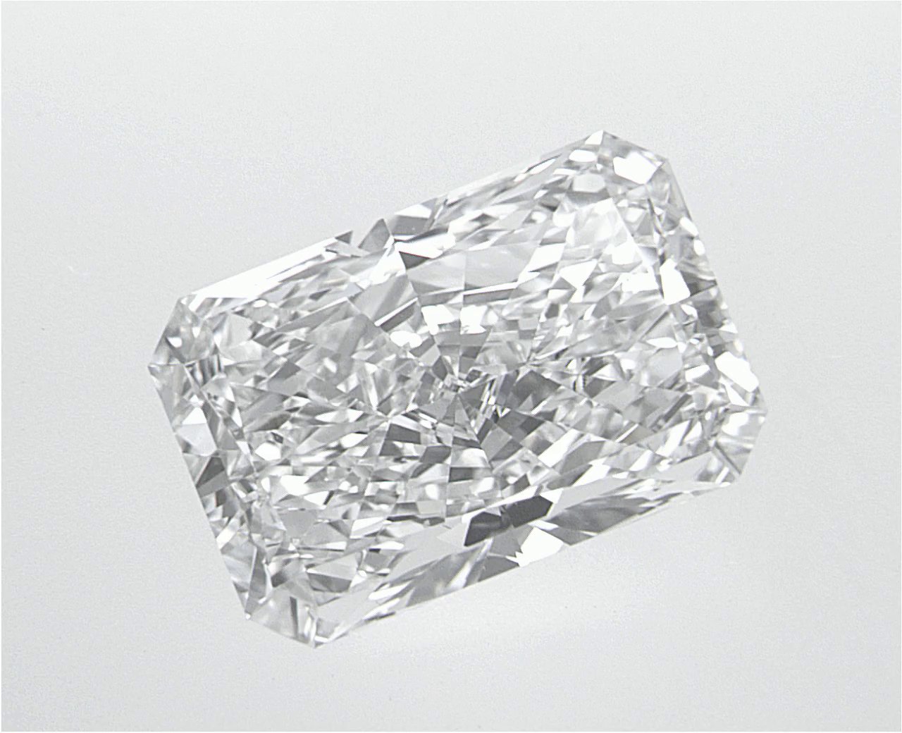 2.51 CT Radiant Lab-Grown Diamond Surrey Vancouver Canada Langley Burnaby Richmond