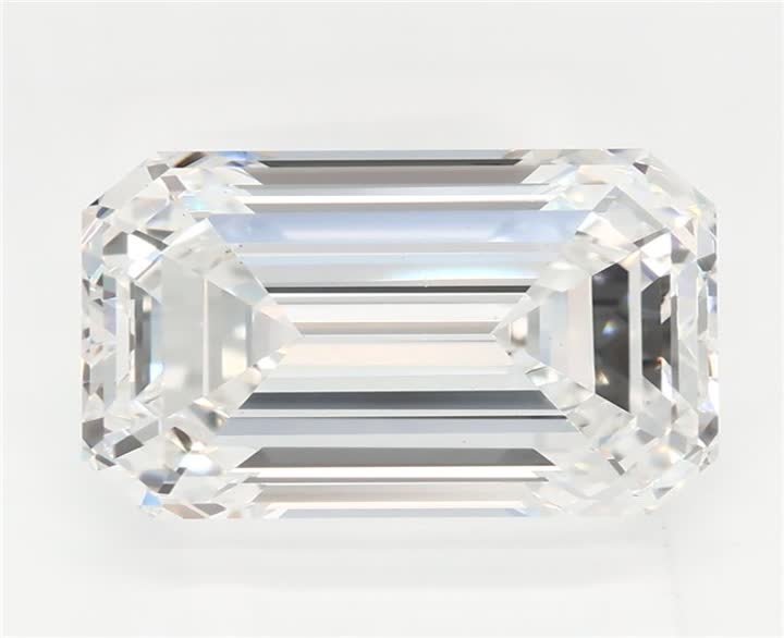 3.71 CT Emerald Lab-Grown Diamond Surrey Vancouver Canada Langley Burnaby Richmond