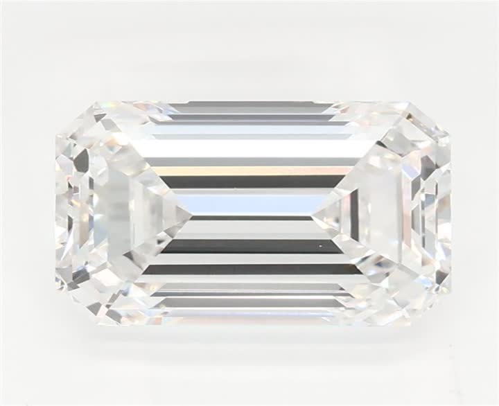 2.25 CT Emerald Lab-Grown Diamond Surrey Vancouver Canada Langley Burnaby Richmond