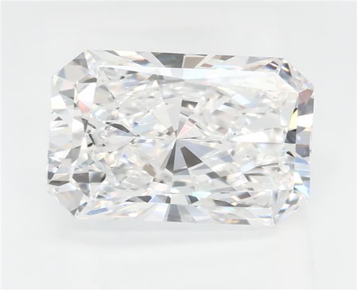 2.09 CT Radiant Lab-Grown Diamond Surrey Vancouver Canada Langley Burnaby Richmond