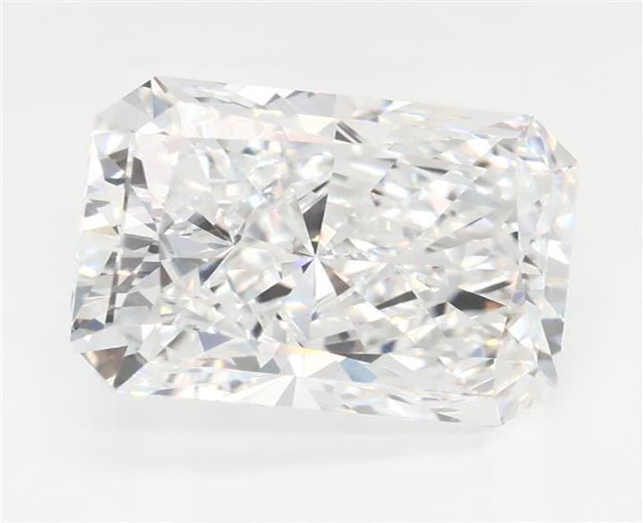 3.1 CT Radiant Lab-Grown Diamond Surrey Vancouver Canada Langley Burnaby Richmond