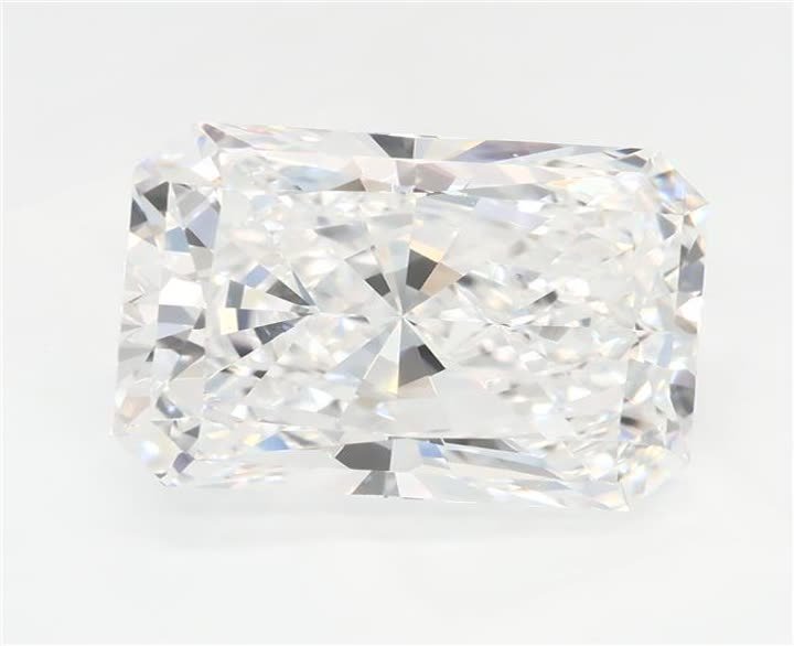 3.85 CT Radiant Lab-Grown Diamond Surrey Vancouver Canada Langley Burnaby Richmond