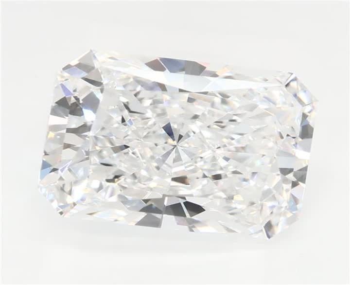 2.88 CT Radiant Lab-Grown Diamond Surrey Vancouver Canada Langley Burnaby Richmond