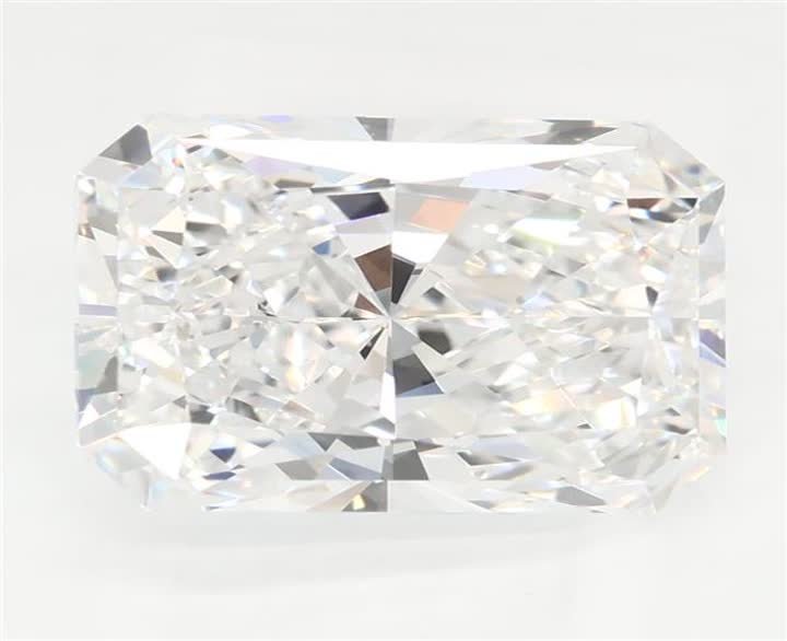 2.56 CT Radiant Lab-Grown Diamond Surrey Vancouver Canada Langley Burnaby Richmond