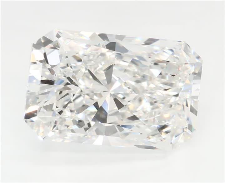 3.23 CT Radiant Lab-Grown Diamond Surrey Vancouver Canada Langley Burnaby Richmond