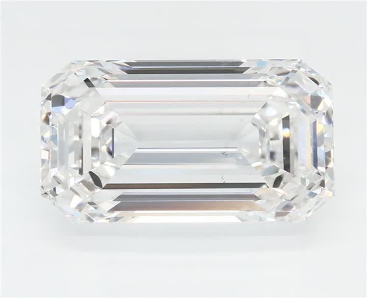3.09 CT Emerald Lab-Grown Diamond Surrey Vancouver Canada Langley Burnaby Richmond