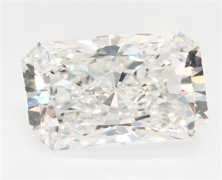 3.07 CT Radiant Lab-Grown Diamond Surrey Vancouver Canada Langley Burnaby Richmond