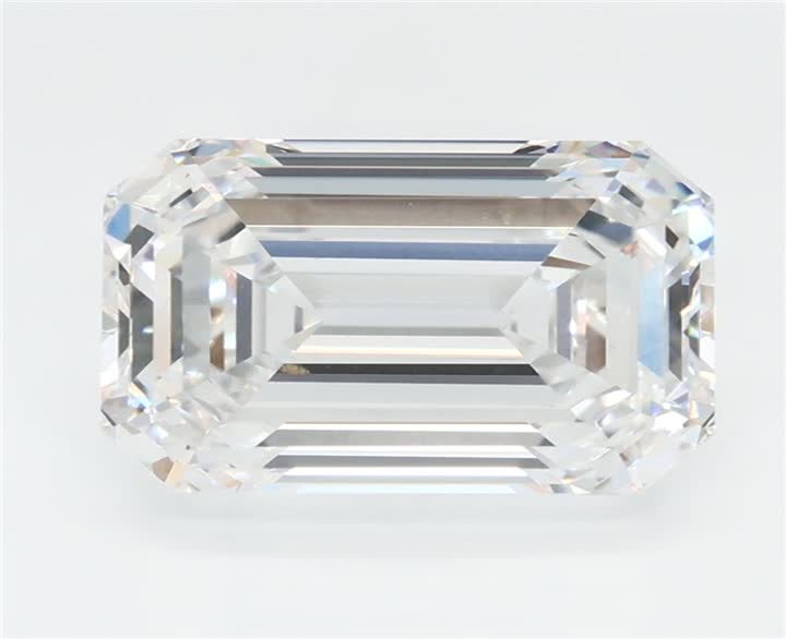 3.09 CT Emerald Lab-Grown Diamond Surrey Vancouver Canada Langley Burnaby Richmond