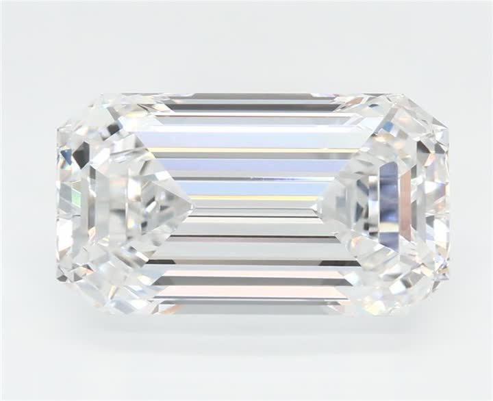 3.08 CT Emerald Lab-Grown Diamond Surrey Vancouver Canada Langley Burnaby Richmond
