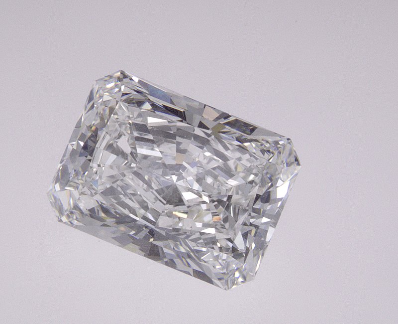 2.08 CT Radiant Lab-Grown Diamond Surrey Vancouver Canada Langley Burnaby Richmond