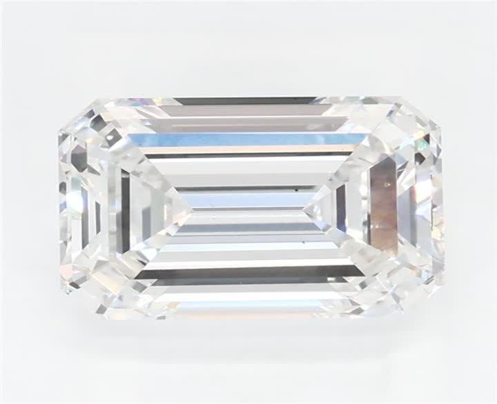 2.02 CT Emerald Lab-Grown Diamond Surrey Vancouver Canada Langley Burnaby Richmond