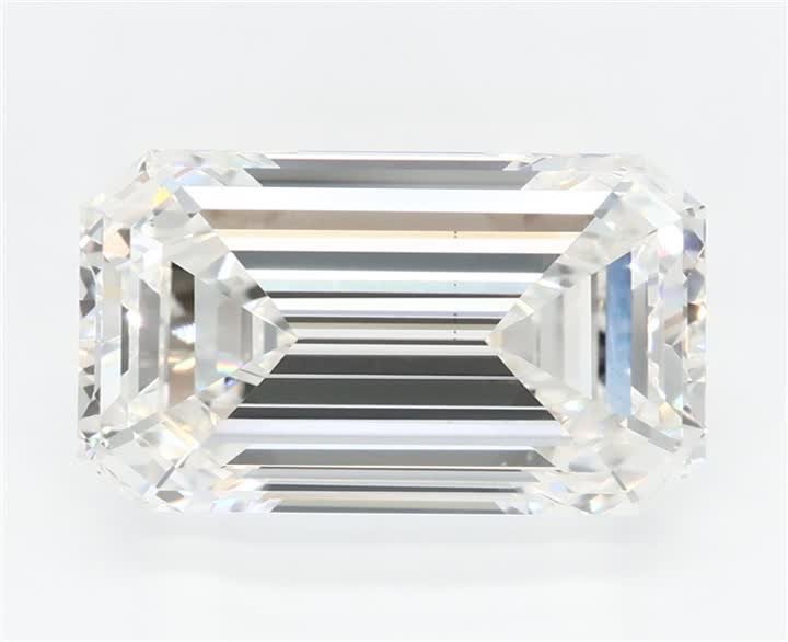 3.89 CT Emerald Lab-Grown Diamond Surrey Vancouver Canada Langley Burnaby Richmond
