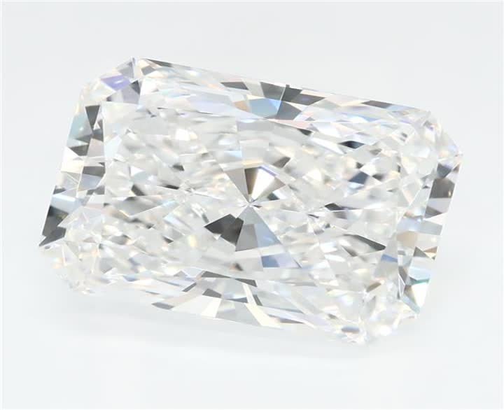 3.23 CT Radiant Lab-Grown Diamond Surrey Vancouver Canada Langley Burnaby Richmond