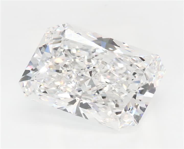 2.77 CT Radiant Lab-Grown Diamond Surrey Vancouver Canada Langley Burnaby Richmond