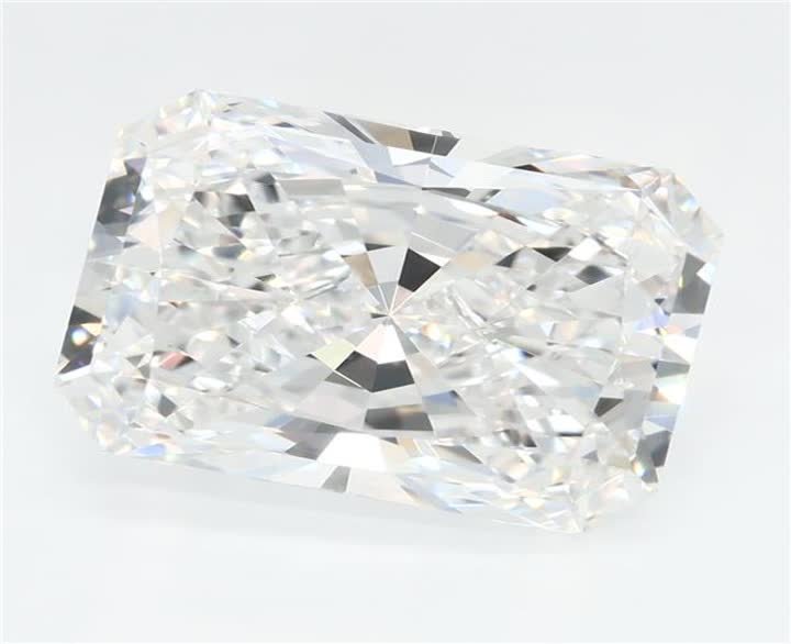 3.24 CT Radiant Lab-Grown Diamond Surrey Vancouver Canada Langley Burnaby Richmond