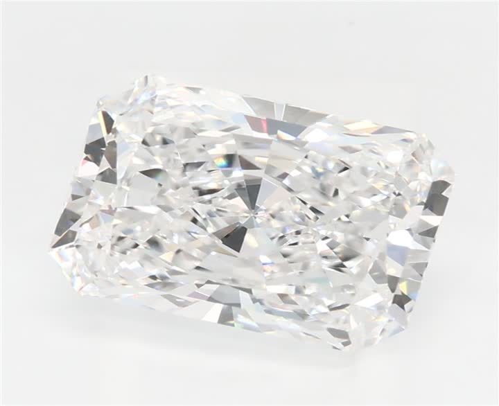 2.85 CT Radiant Lab-Grown Diamond Surrey Vancouver Canada Langley Burnaby Richmond
