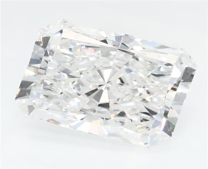 2.58 CT Radiant Lab-Grown Diamond Surrey Vancouver Canada Langley Burnaby Richmond